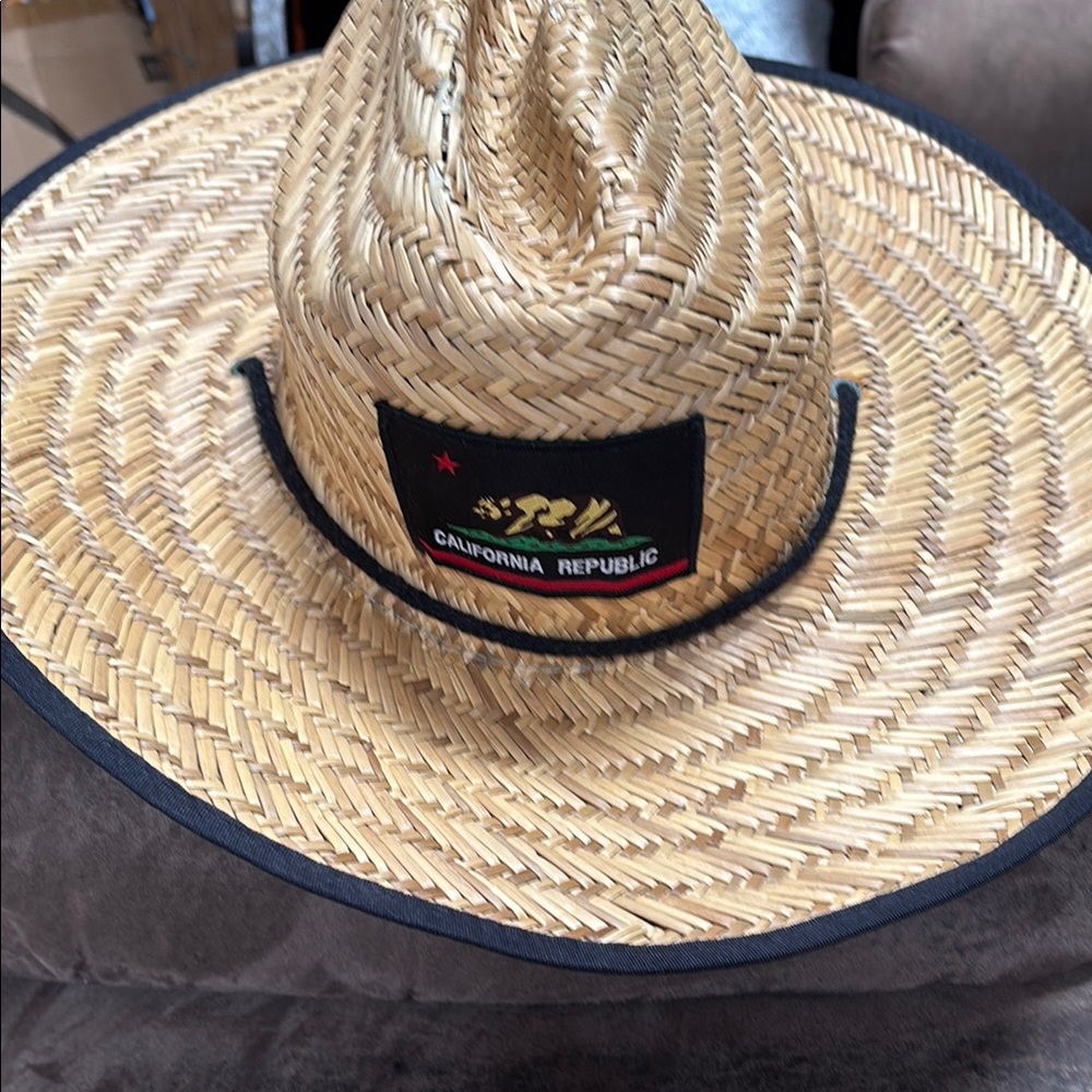 Straw Hat - Tan